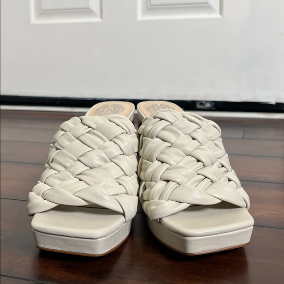 VINCE CAMUTO Women's Elanora Woven Leather Block Heel Mule in New Cream sz 7 New - Picture 4 of 11